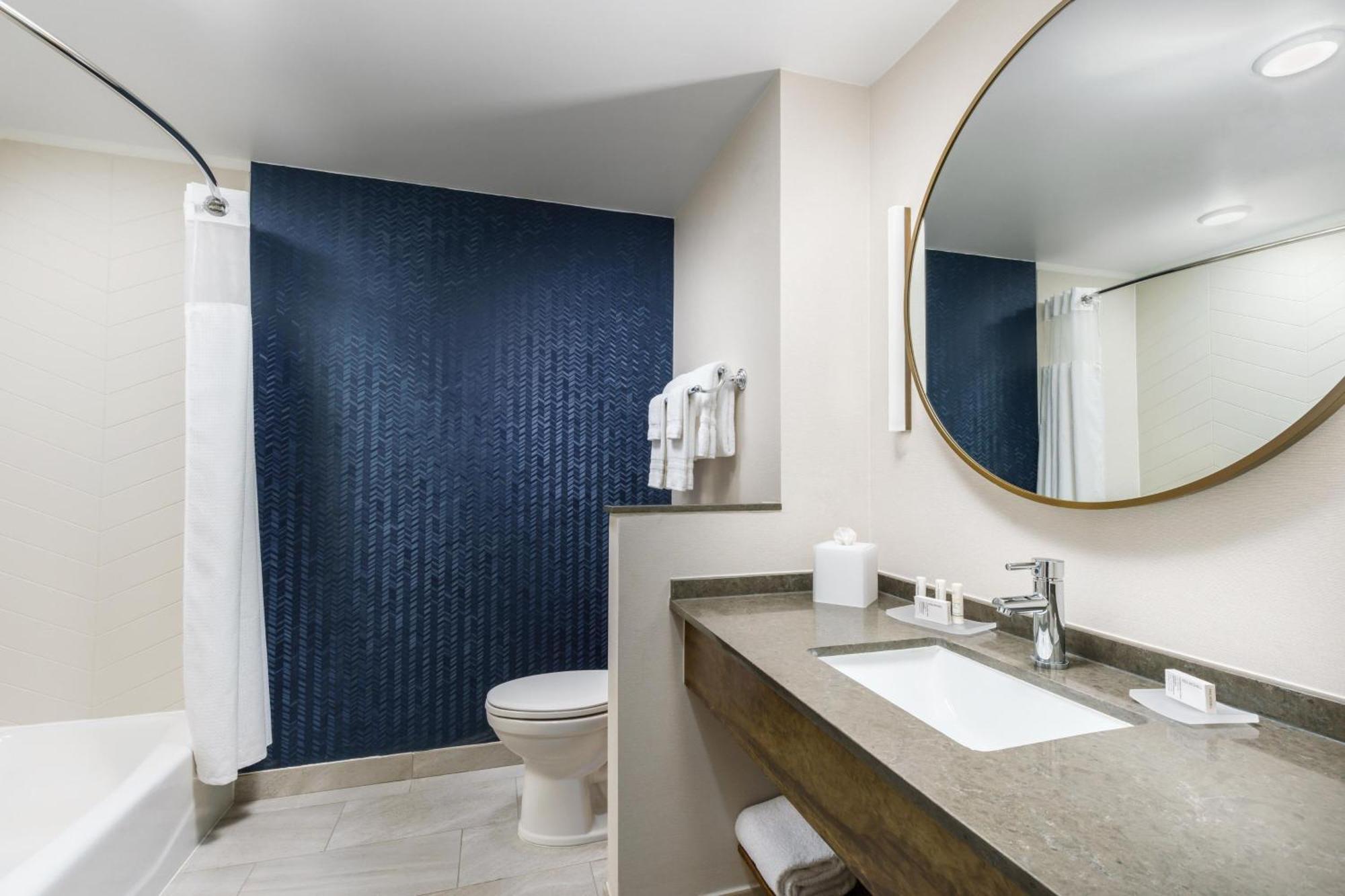 Hotel Fairfield & By Marriott Yosemite